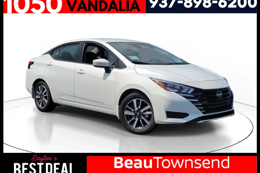 2025 Nissan Versa SV photo 1