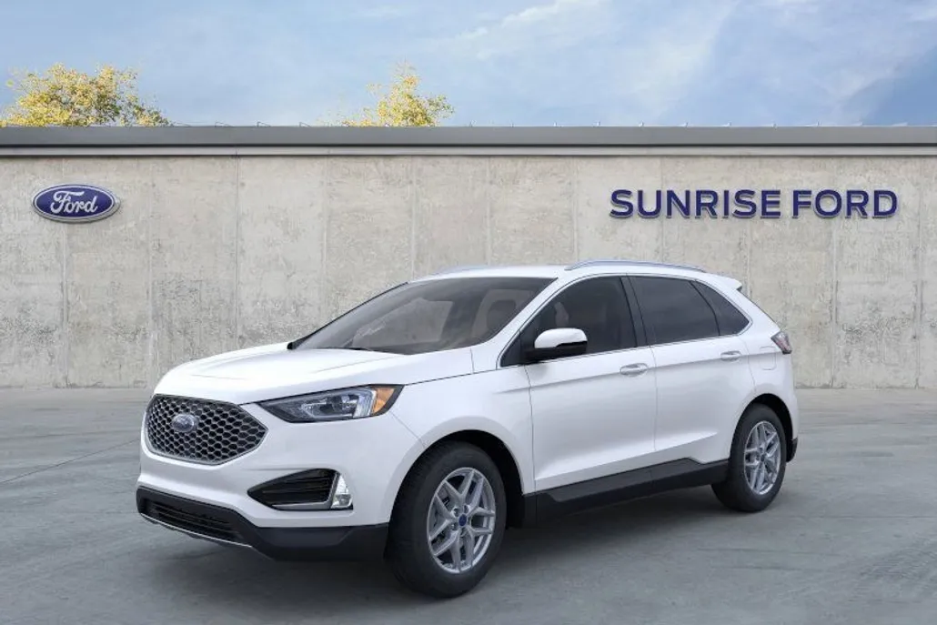 2024 Ford Edge SEL photo 1