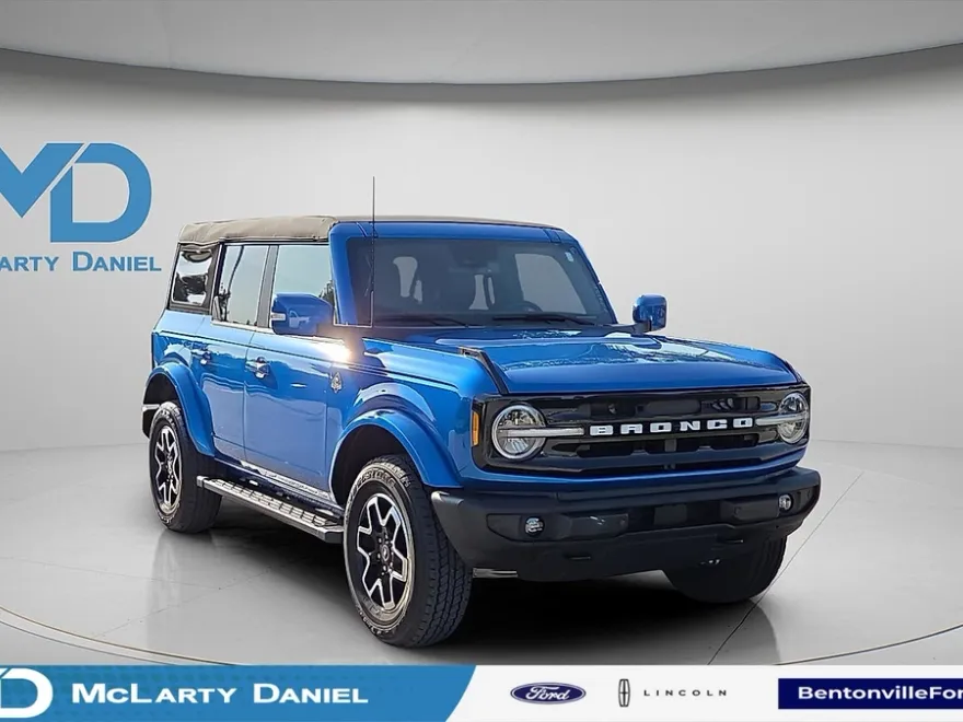 2024 Ford Bronco Outer Banks photo 1