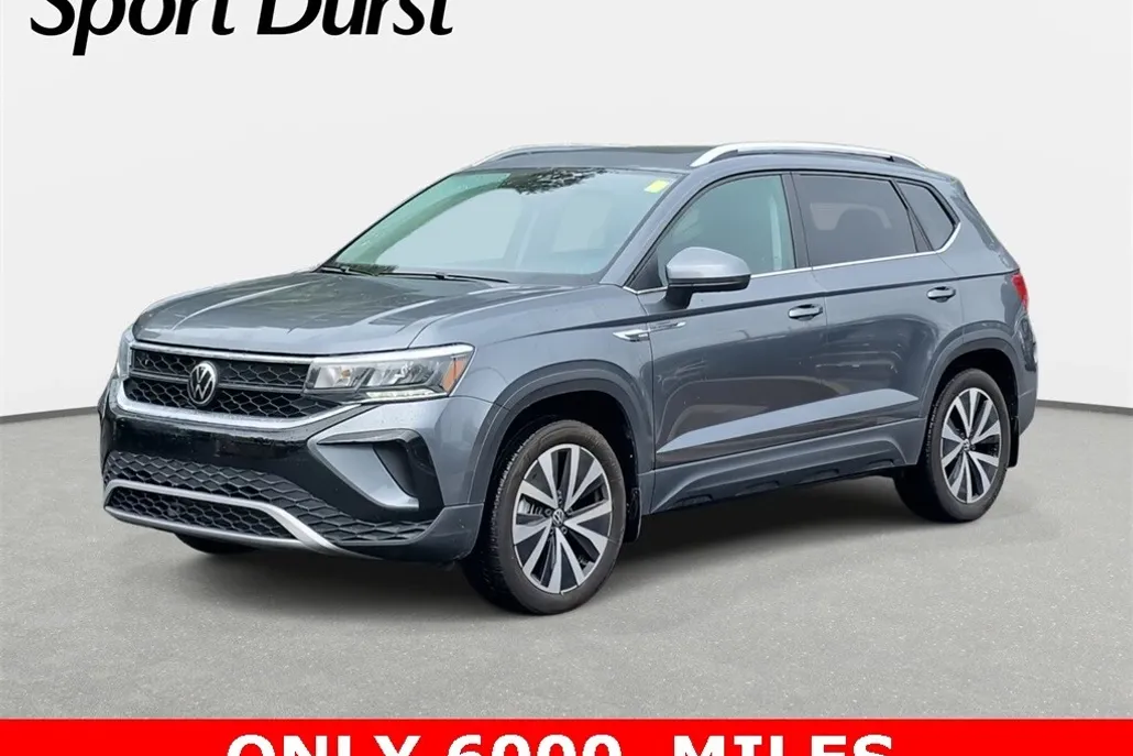 2023 Volkswagen Taos SE photo 1