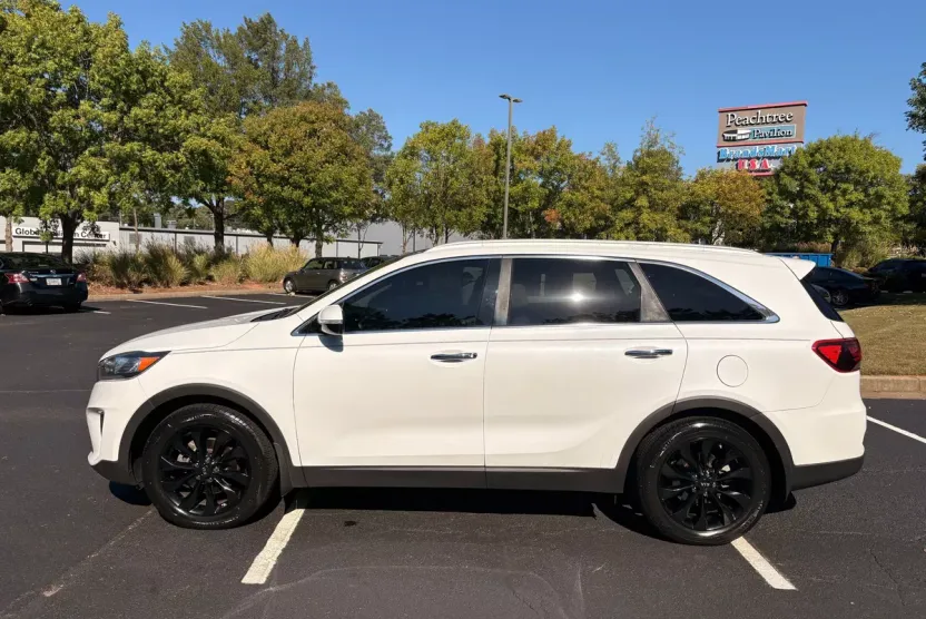2020 Kia Sorento EX photo 1