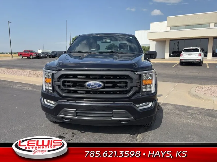 2023 Ford F-150 XLT photo 1