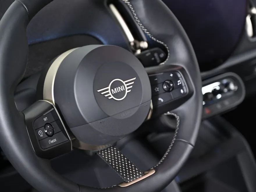 2025 Mini Countryman ALL4 S photo 10