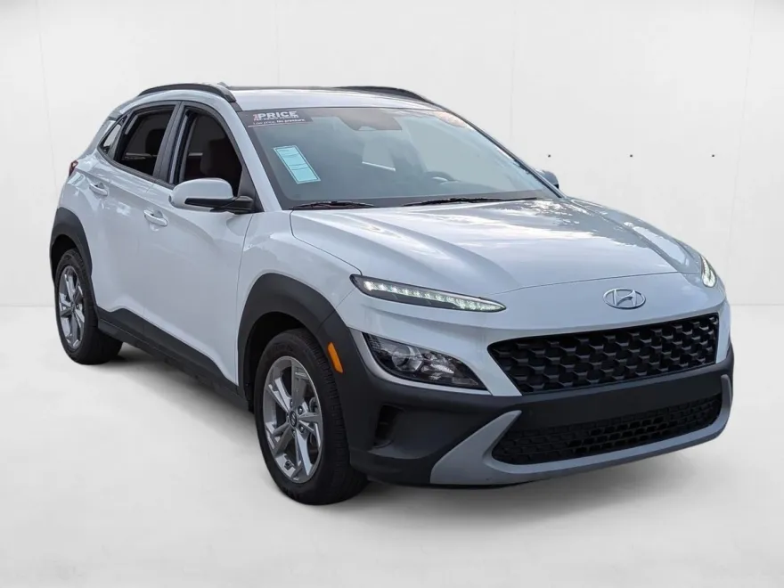 2023 Hyundai Kona SEL photo 1