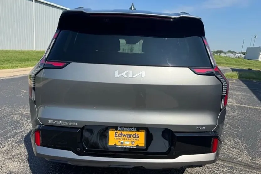 2024 Kia EV9 GT-Line photo 1