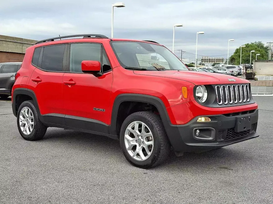 2016 Jeep Renegade Latitude photo 1