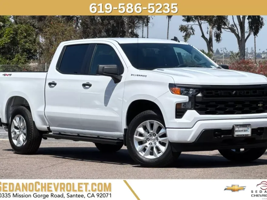 2025 Chevrolet Silverado 1500 Custom photo 1