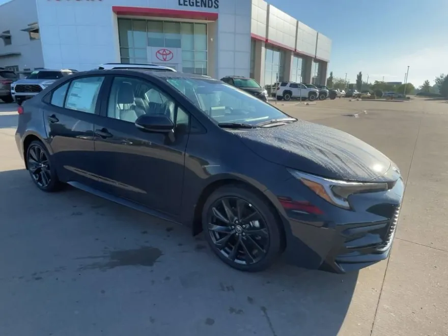 2025 Toyota Corolla XSE photo 1