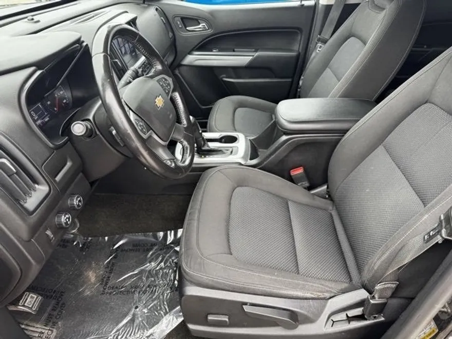 2018 Chevrolet Colorado LT photo 1