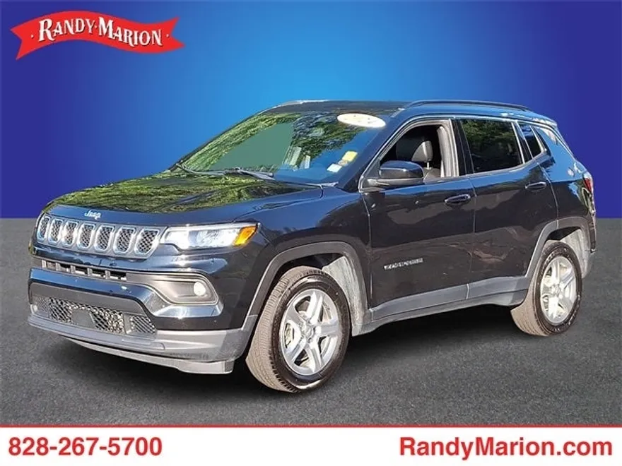 2024 Jeep Compass Latitude photo 1