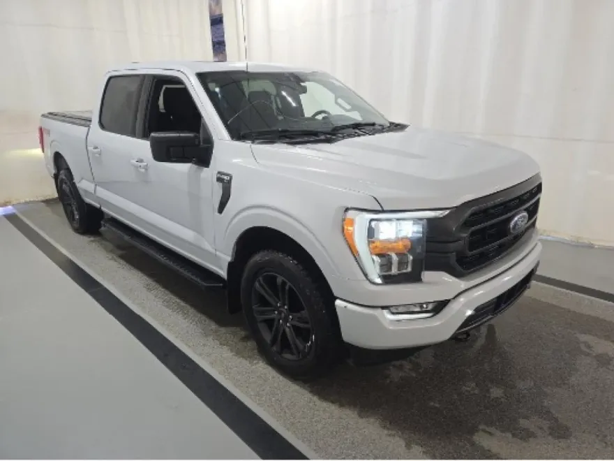 2021 Ford F-150 XLT photo 2