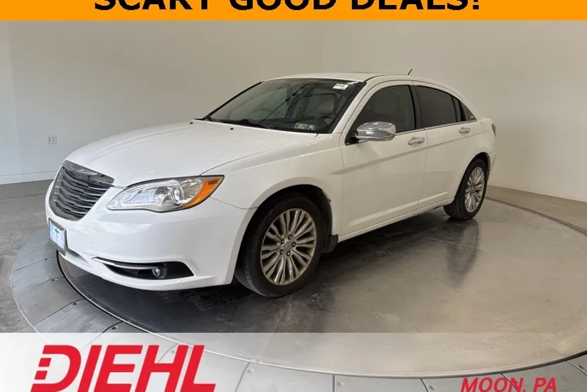 2013 Chrysler 200 Limited photo 1