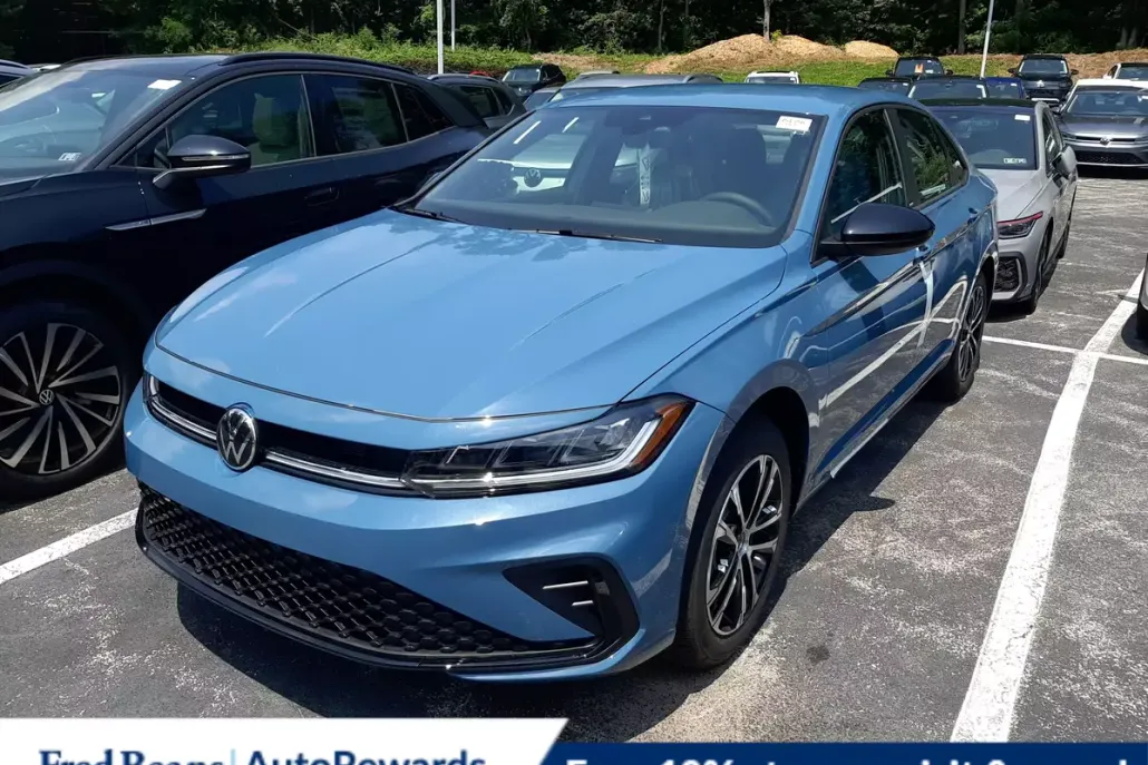 2025 Volkswagen Jetta 1.5T Sport photo 1