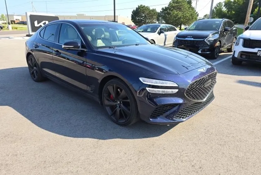 2023 Genesis G70 3.3T photo 1