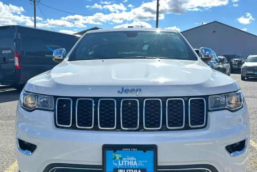 2022 Jeep Cherokee Limited photo 1