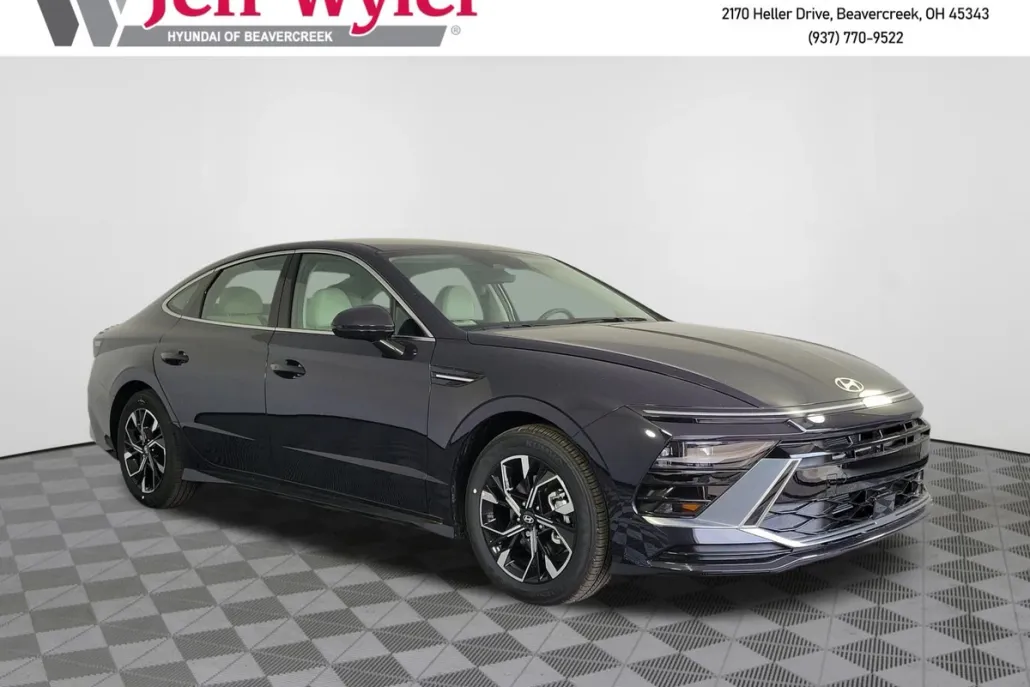 2025 Hyundai Sonata SEL photo 1