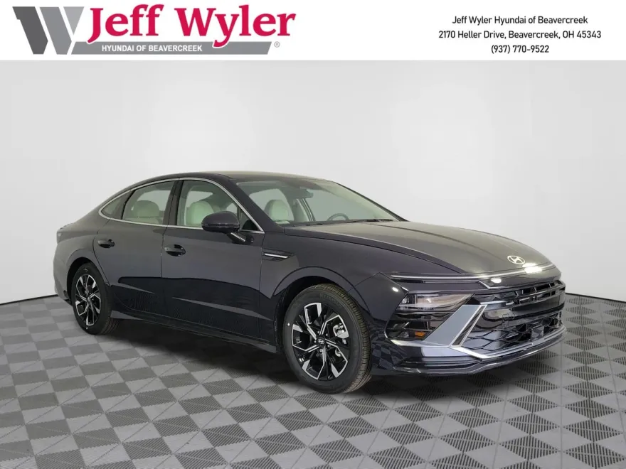 2025 Hyundai Sonata SEL photo 1