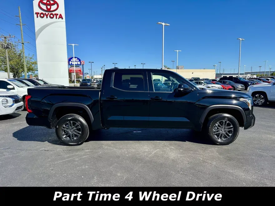 2025 Toyota Tundra SR5 CrewMax photo 1