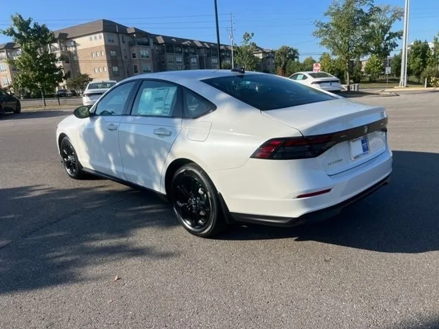 2025 Honda Accord 1.5T SE photo 1