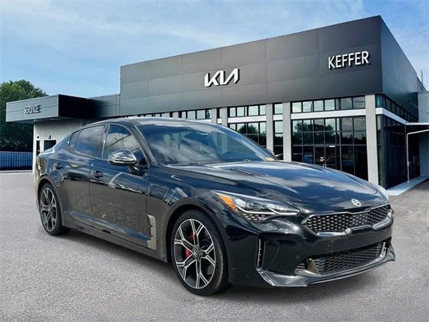 2018 Kia Stinger GT2 photo 1