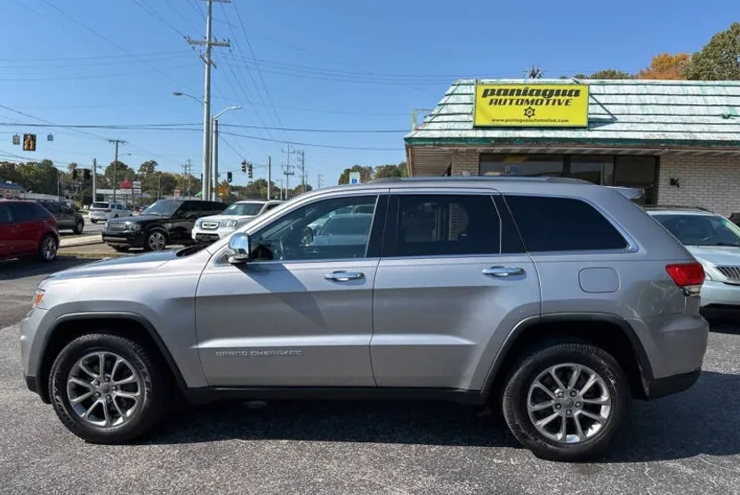 2015 Jeep Grand Cherokee Limited photo 1