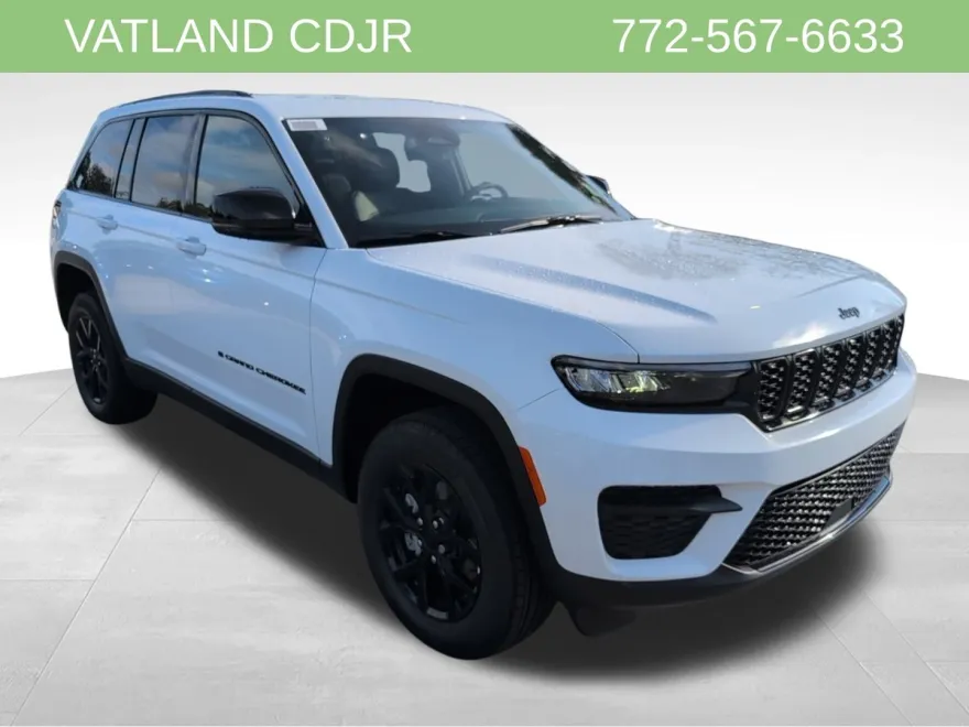 2025 Jeep Grand Cherokee Laredo Altitude photo 1