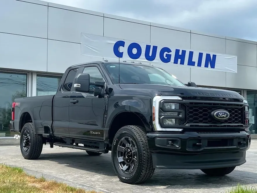 2025 Ford F-250 XL FX4 photo 1