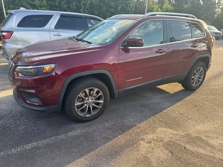 2019 Jeep Cherokee Latitude photo 1