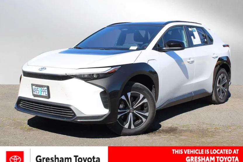 2023 Toyota bZ4X XLE photo 1