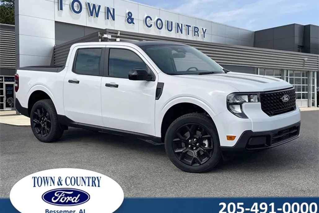 2025 Ford Maverick XLT photo 1