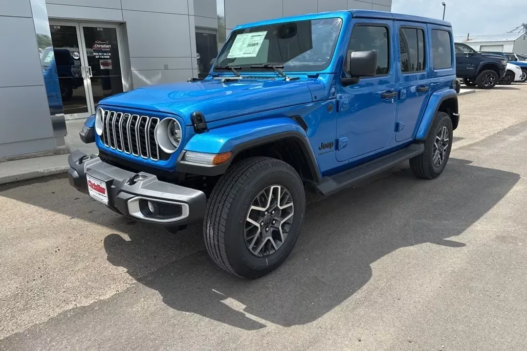 2025 Jeep Wrangler Sahara photo 1