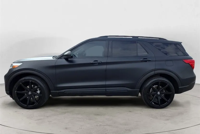2020 Ford Explorer XLT photo 1