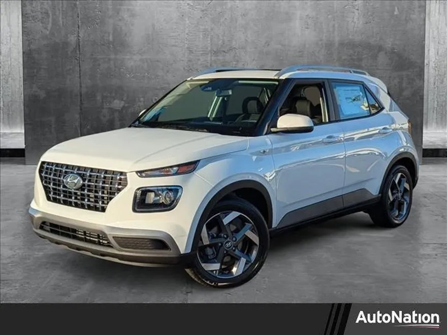 2025 Hyundai Venue SEL photo 1