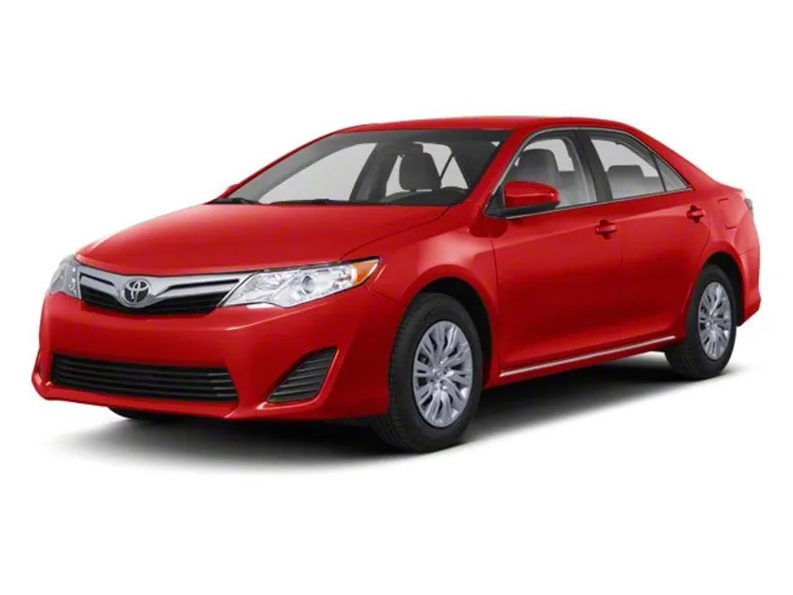 2012 Toyota Camry LE photo 1