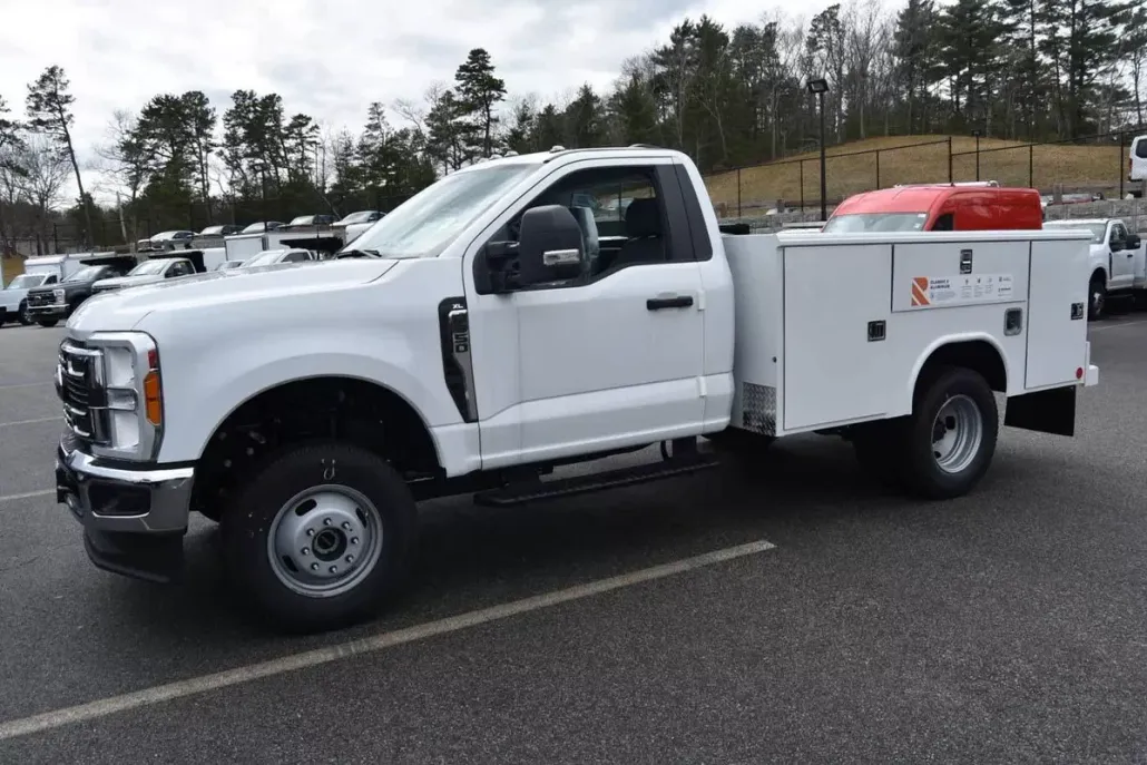 2023 Ford F-350 photo 1