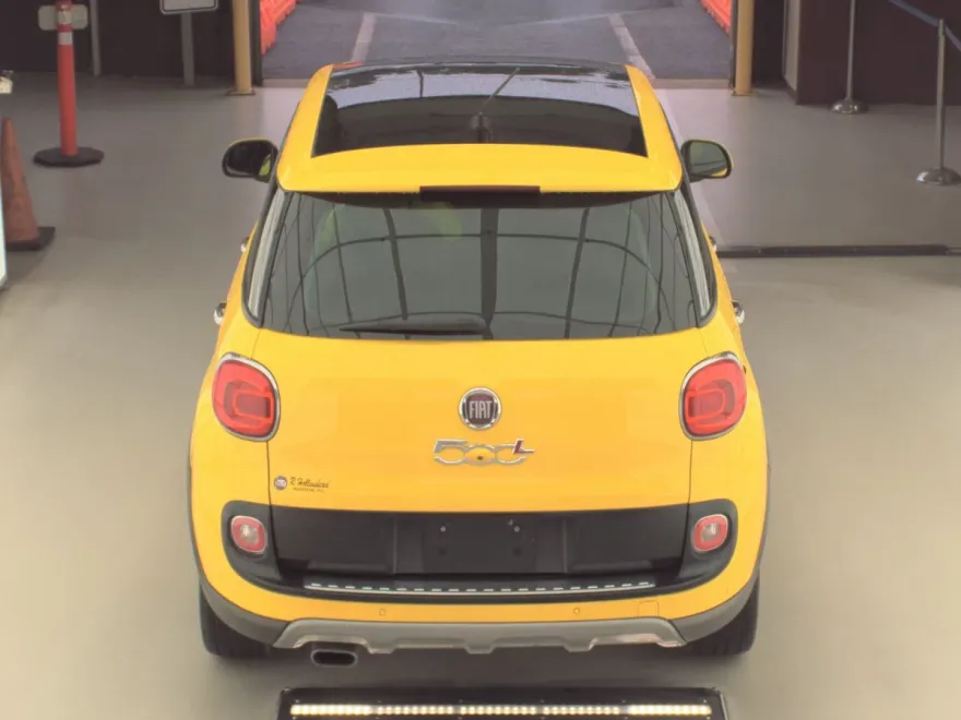 2014 Fiat 500L Trekking photo 1
