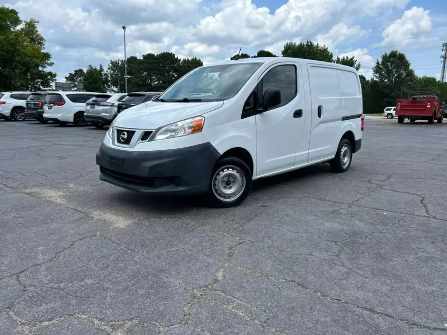 2017 Nissan NV200 S photo 1
