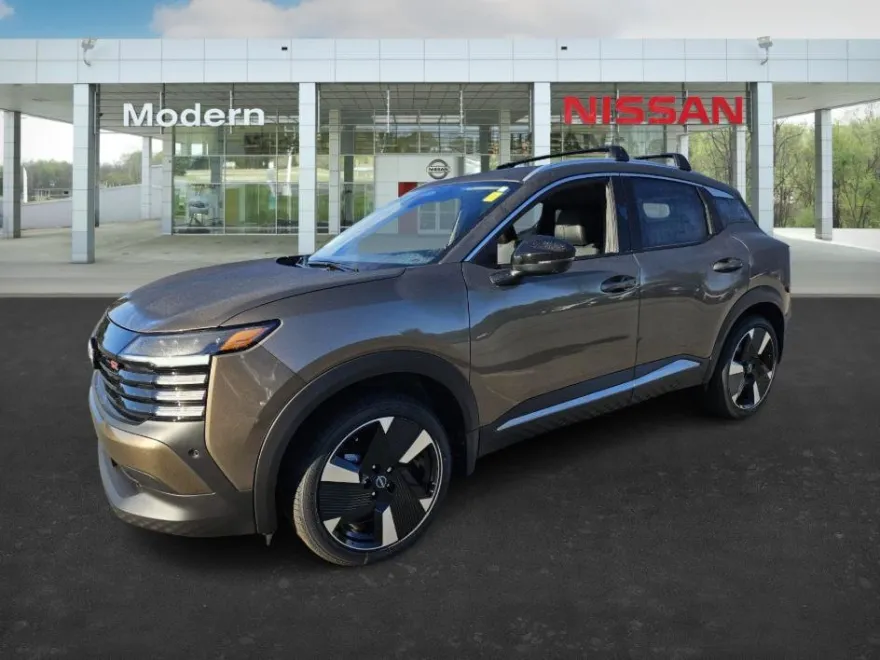 2026 Nissan Kicks SR photo 1