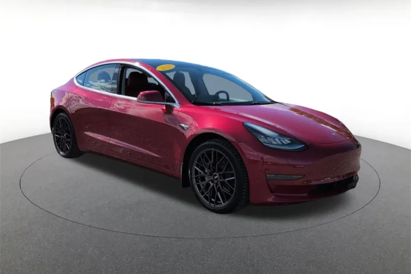 2018 Tesla Model 3 Long Range photo 1