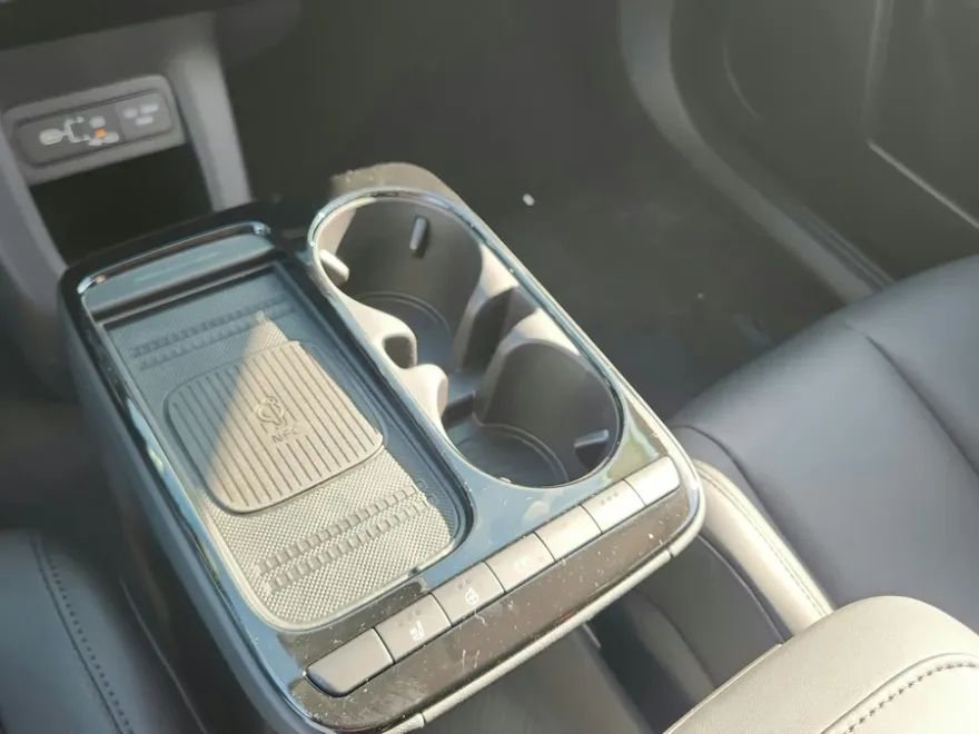 2025 Hyundai Ioniq 5 SEL photo 2