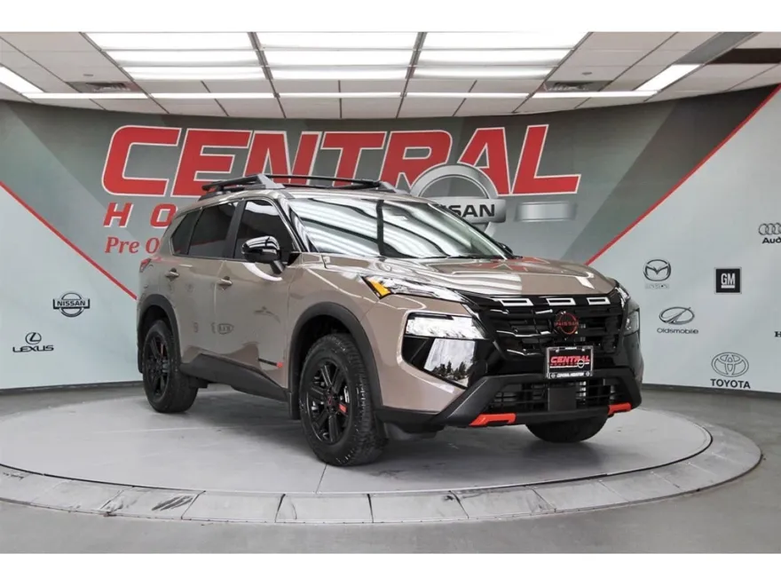 2026 Nissan Rogue SV photo 1