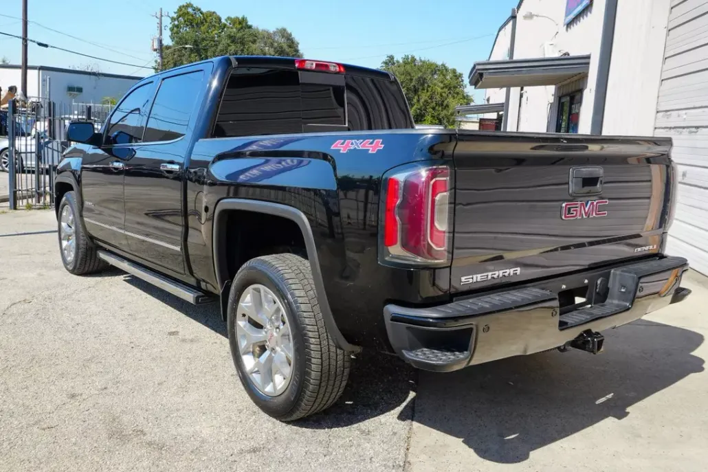 2017 Gmc Sierra 1500 Denali photo 1