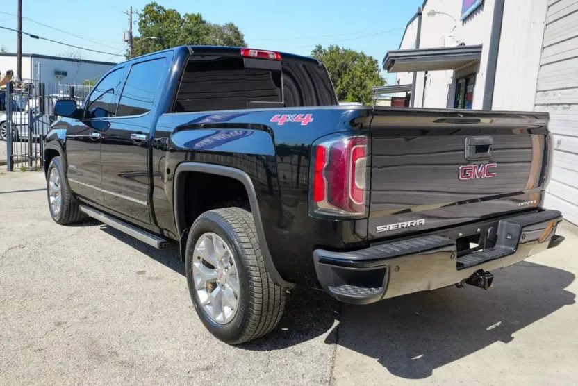 2017 Gmc Sierra 1500 Denali photo 1