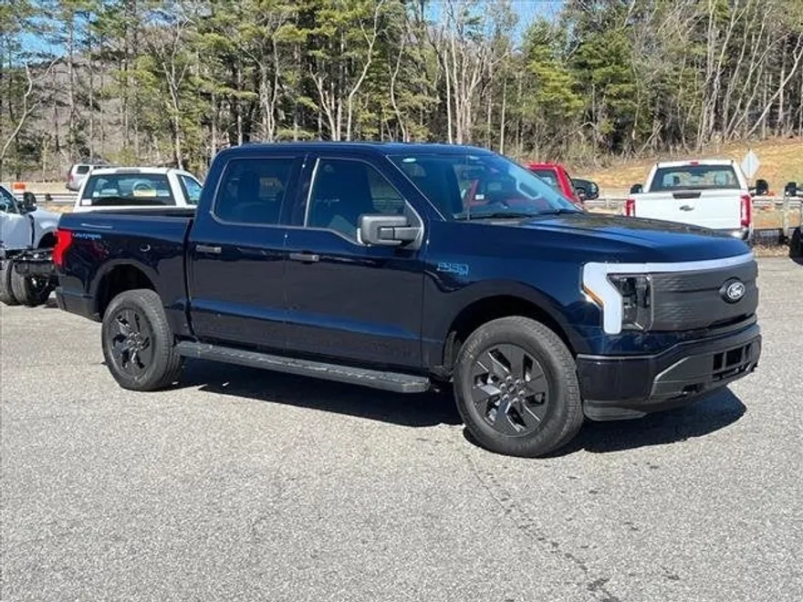 2024 Ford F-150 Lightning XLT photo 1