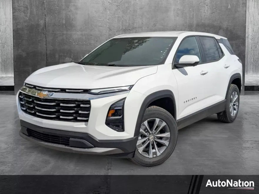 2025 Chevrolet Equinox LT photo 1
