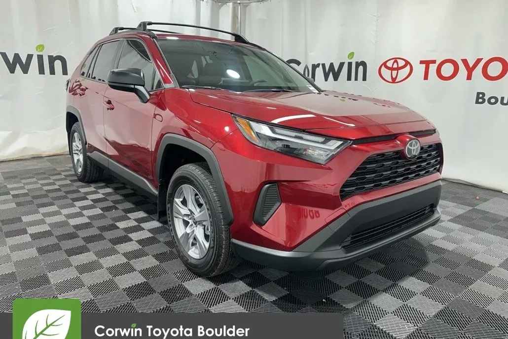 2025 Toyota RAV4 Hybrid LE photo 1