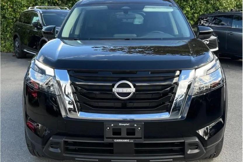 2025 Nissan Pathfinder S photo 1