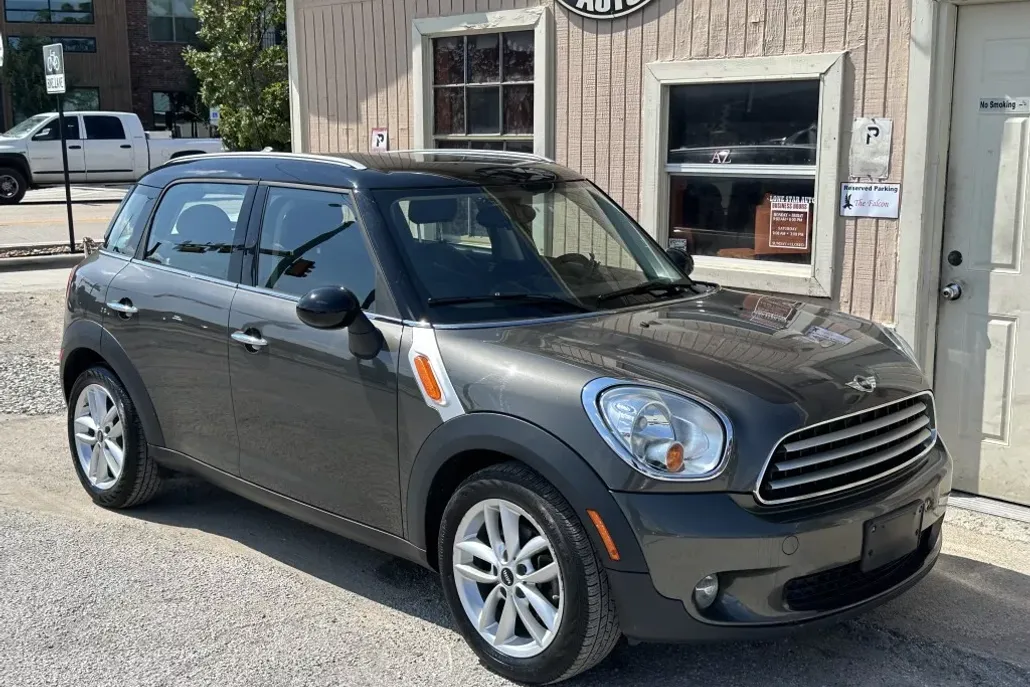 2012 Mini Countryman photo 1