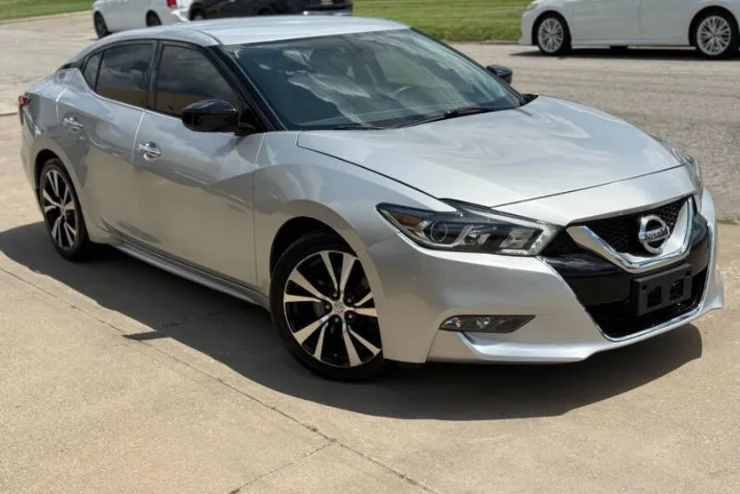 2018 Nissan Maxima S photo 1