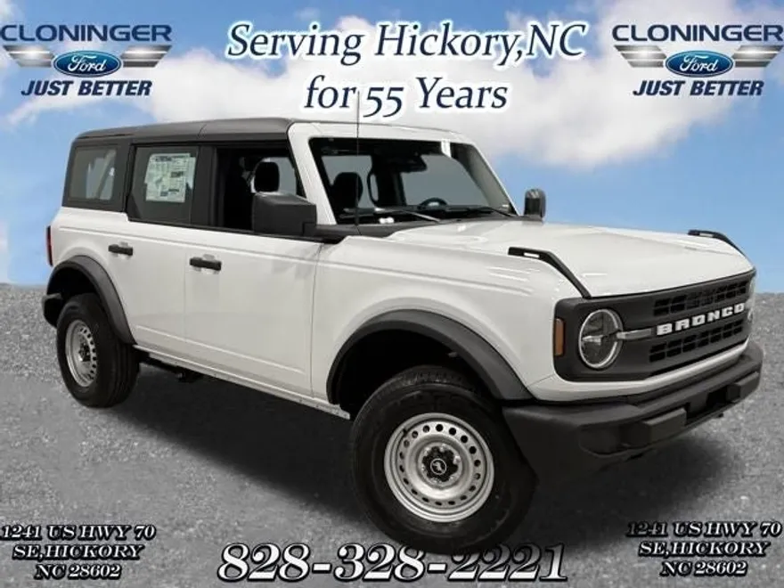 2025 Ford Bronco Base photo 1